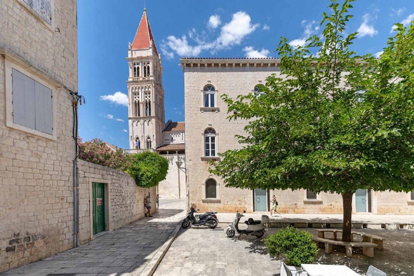 Ferienwohnung Agava Lux Trogir Exterior foto