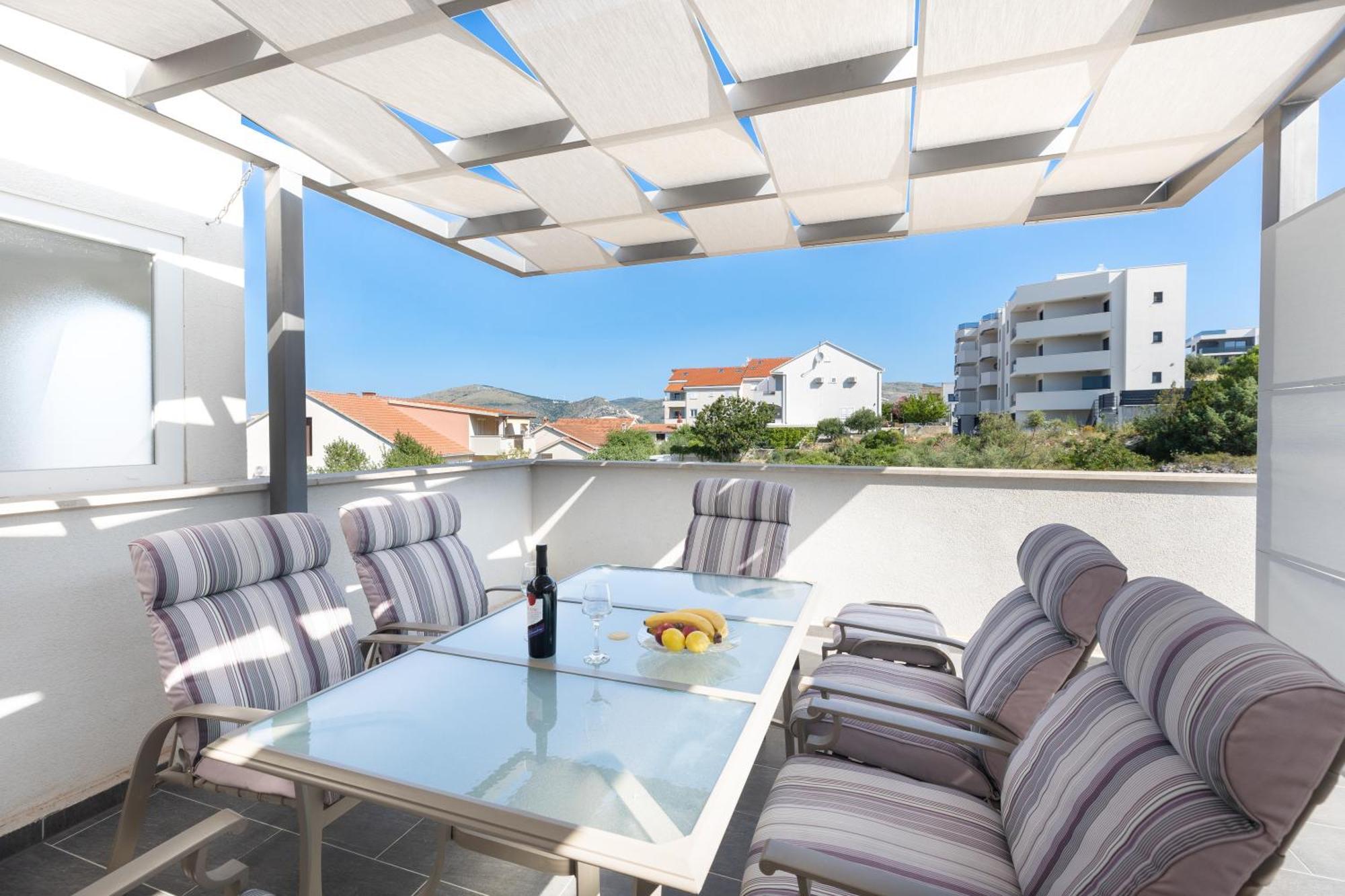 Ferienwohnung Agava Lux Trogir Exterior foto